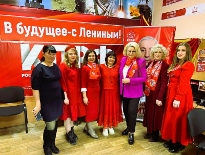 Нина Останина: «Красный цвет — символ Победы»