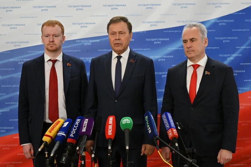 Николай Арефьев, Денис Парфенов и Евгений Бессонов выступили перед журналистами в Госдуме