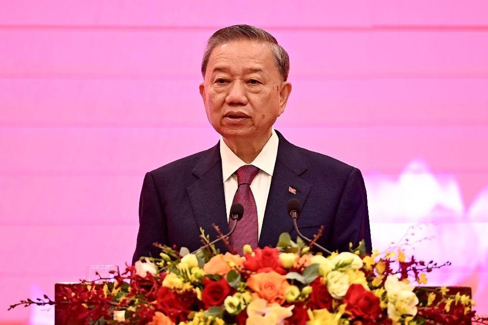 Поздравление Генеральному секретарю ЦК Компартии Вьетнама товарищу То Ламу