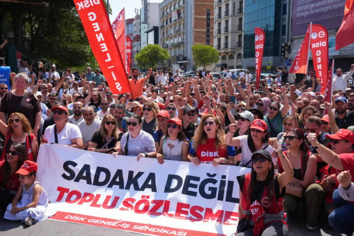 Планета протестует