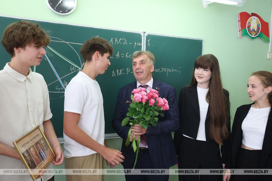 Для своих учеников — словно Архимед