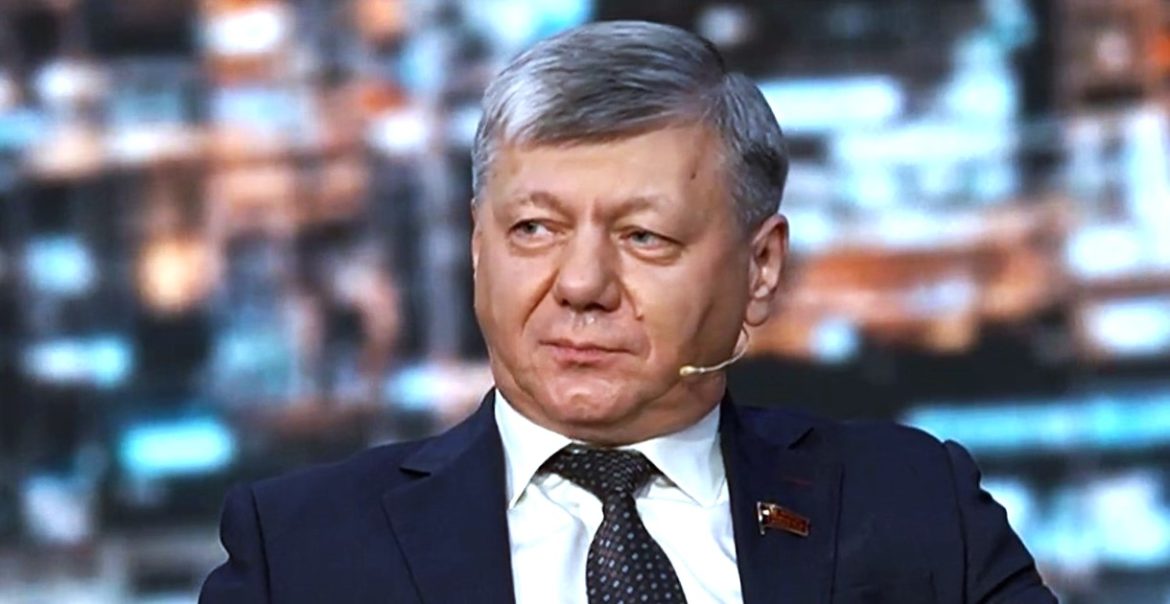 Дмитрий Новиков: «Россия опечалена не меньше Трампа, но нужно понимать кто вынудил бомбить Украину»