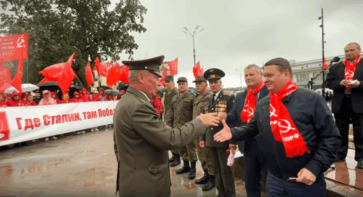 Нижегородские коммунисты провели акцию «Памятнику Сталину – в Нижнем Новгороде быть!»