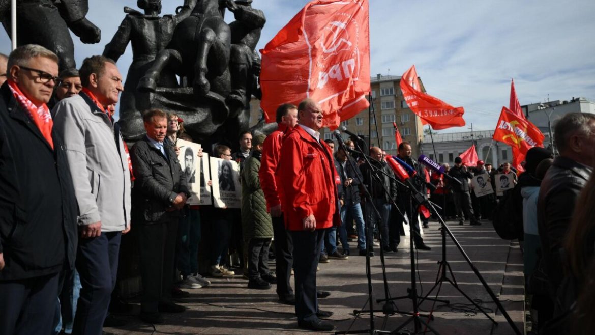 Герои октября 1993-го спасали Советскую власть