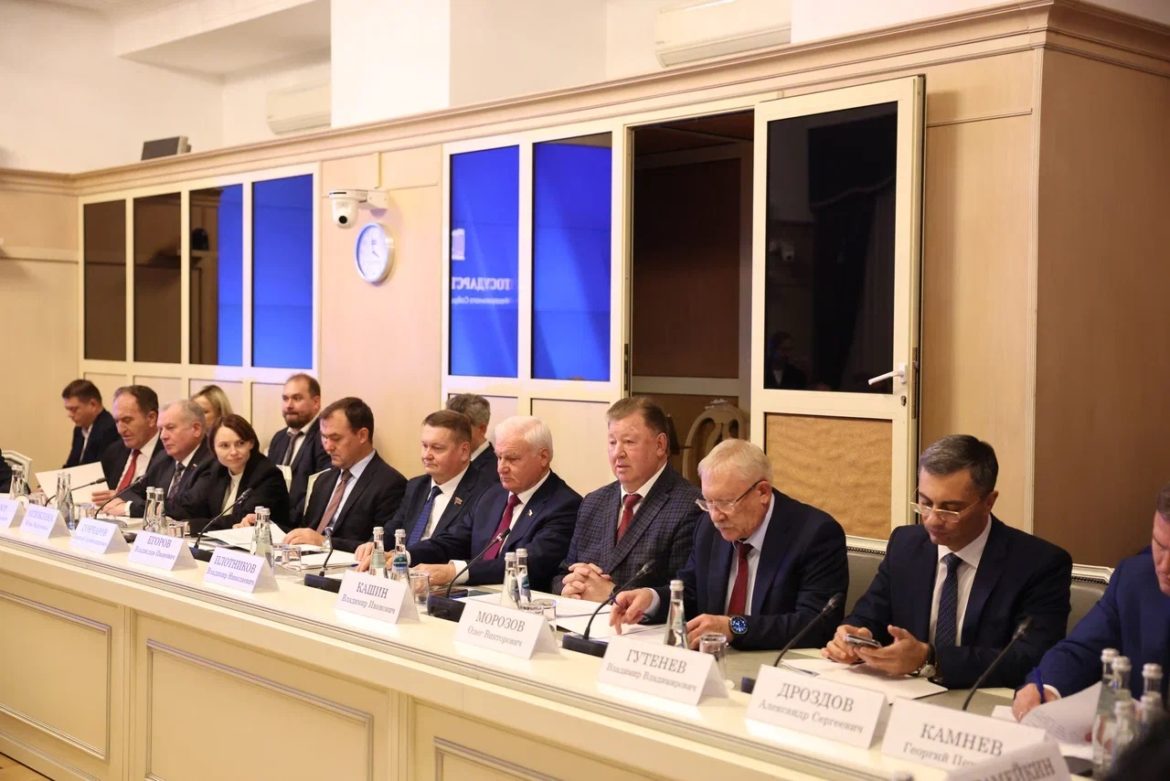 Владимир Кашин: «Каждый, кто трудится на селе, создает семь рабочих мест в промышленности и в городе»