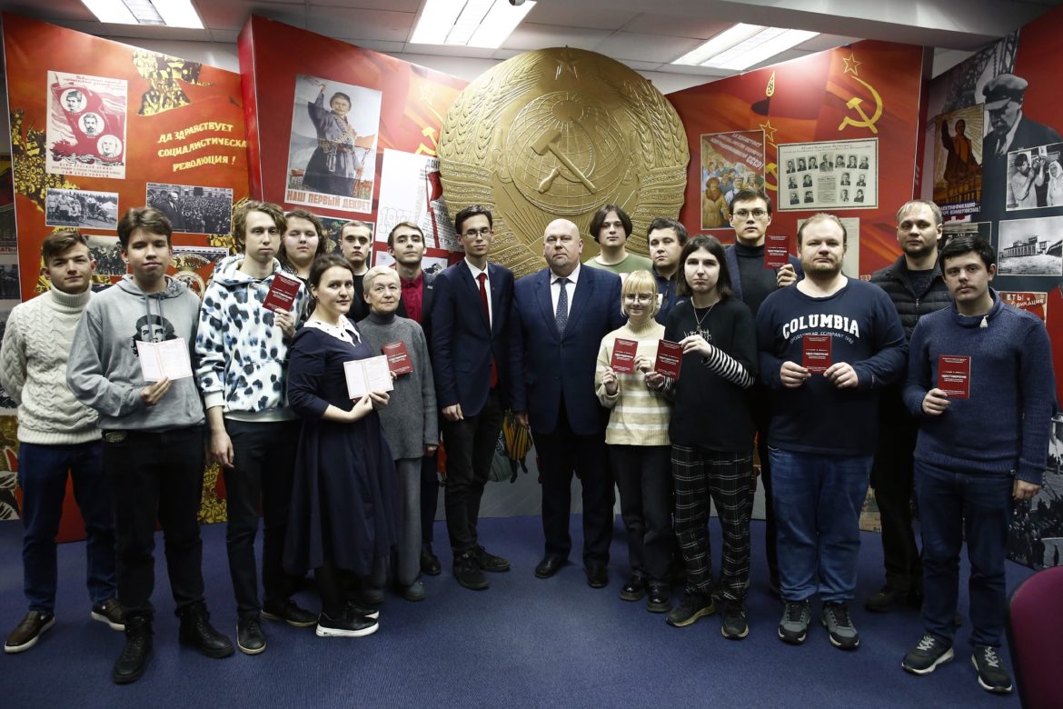 С новыми знаниями — в добрый путь!