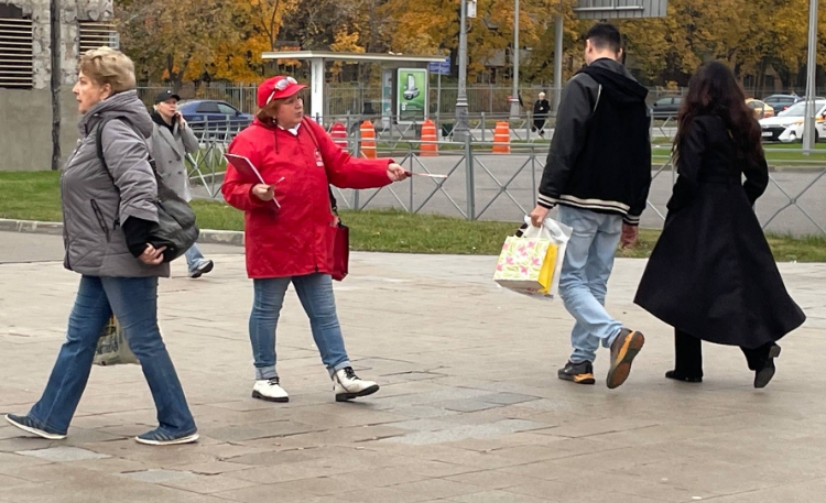 Народный референдум в Москве идет без остановки