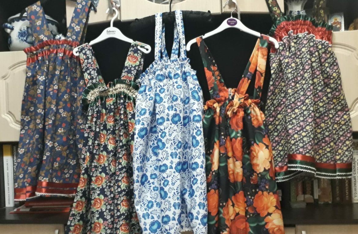 Сарафаны для юных луганчанок