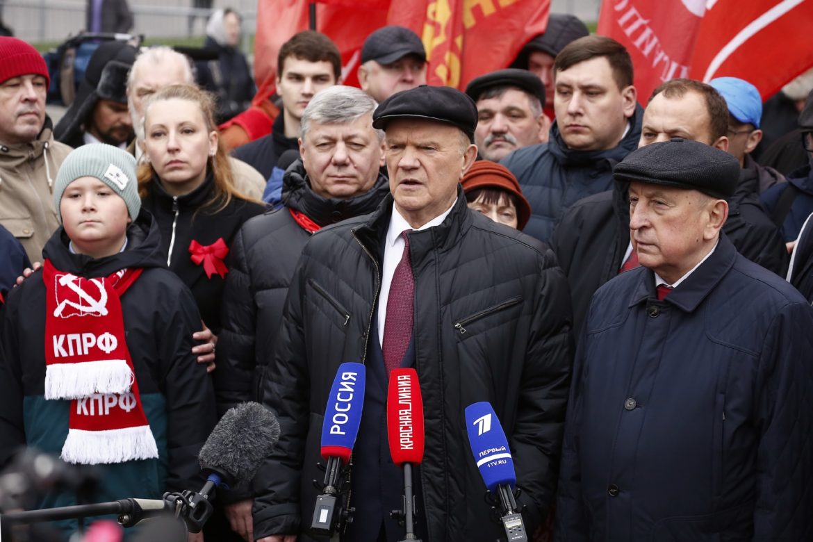 Геннадий Зюганов: «Победы Октября и Мая — фундамент для будущего»