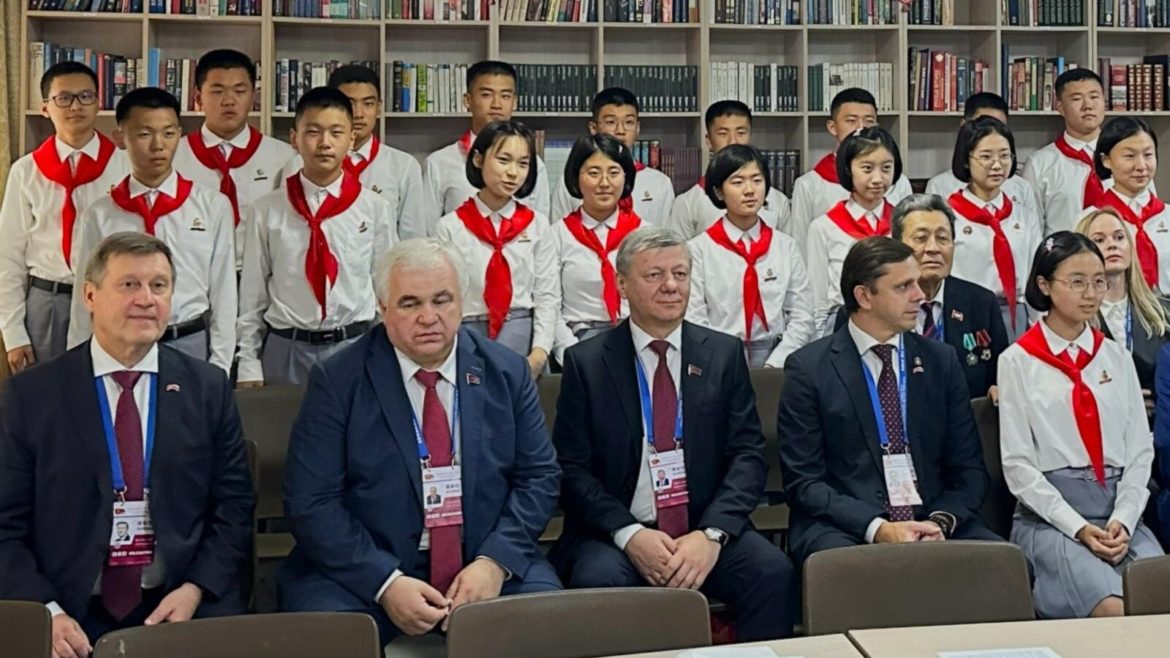 Дмитрий Новиков, Казбек Тайсаев, Андрей Клычков и Анатолий Локоть размышляют о КНДР: Партия, глубоко сознающая свою миссию