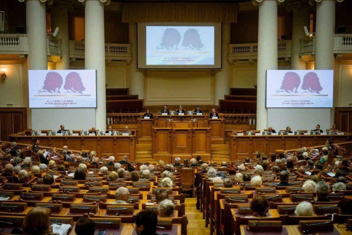 От декабристов и Герцена до Первой русской революции и Ленина