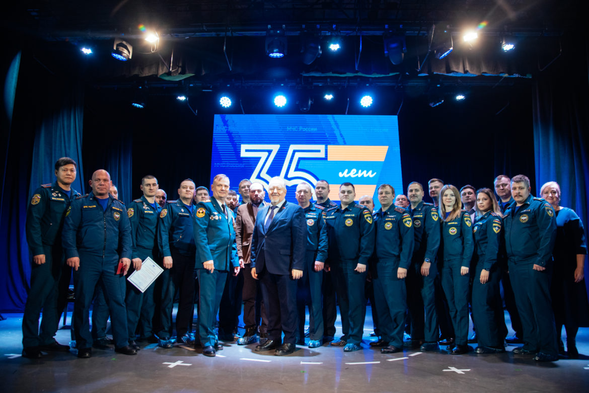 Сергей Обухов: «МЧС — те, кто первым приходит туда, где случилась беда»