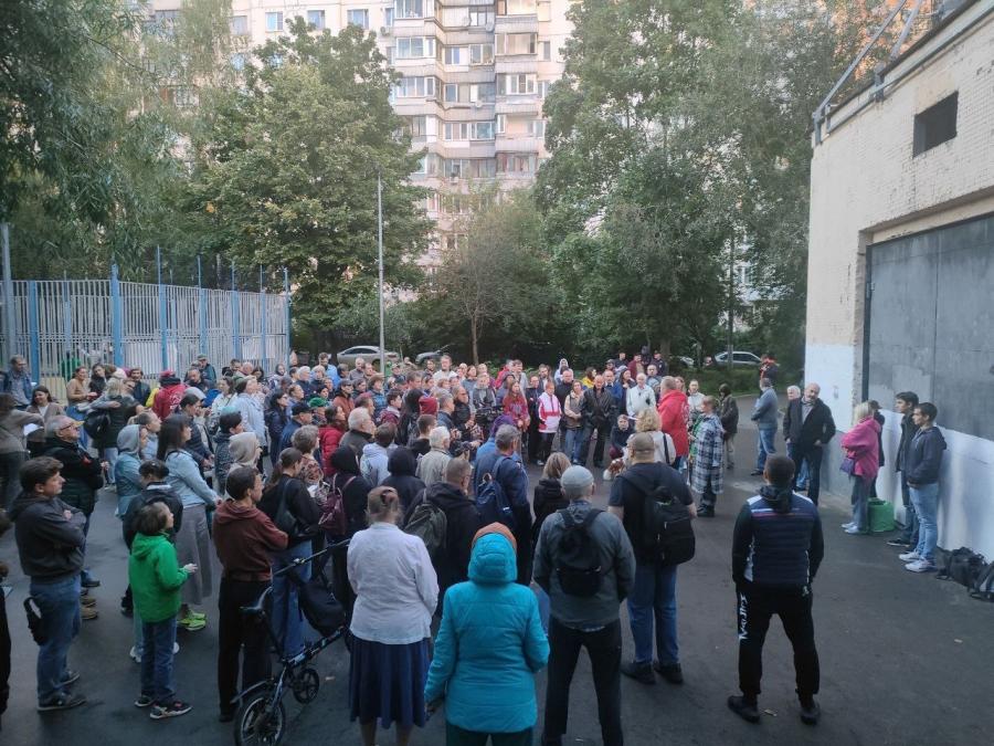 Отменят ли скандальное благоустройство зелёной зоны в Крылатском?