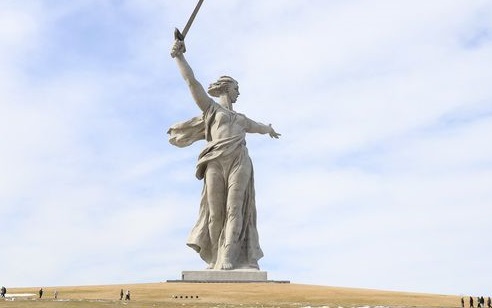 Кость в горле Гитлера – Сталинград!