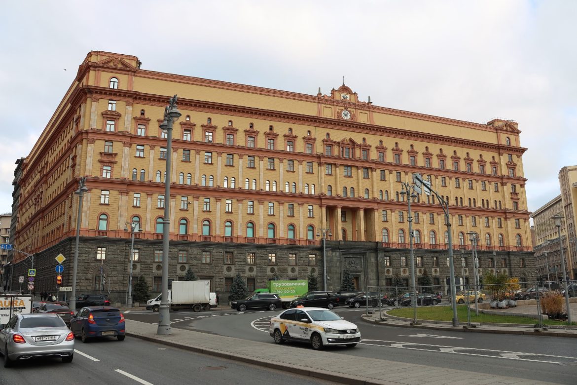 Иван III, Иван Грозный, Дзержинский… Кому достанется «свято место» на Лубянке?