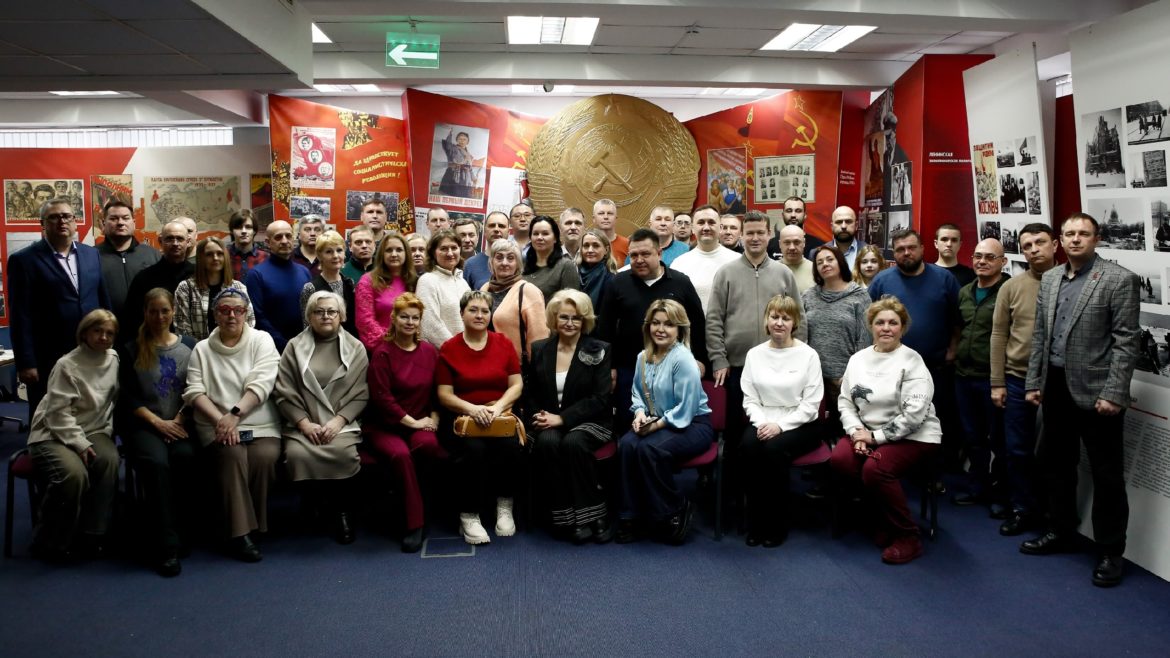 Жильё – военным России!