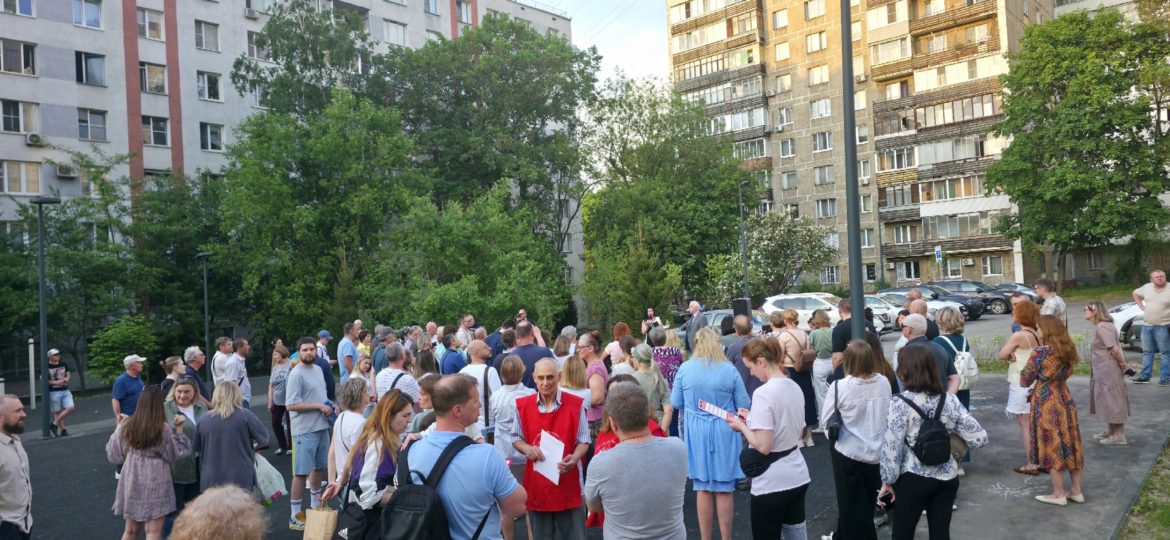 Не вводить платные парковки в районе Марфино!